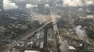 Cloudy landing in to LAX