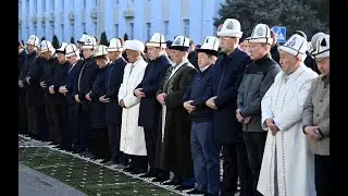 Президент Садыр Жапаров Бишкектеги майрамдык айт намазга катышты