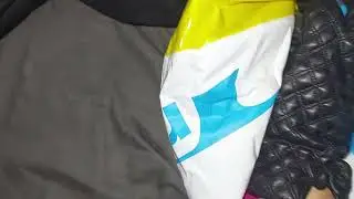 Deflate The Small Trevi Beachball with gloves