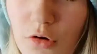 ЛОЛЯ-КАРТОШКА ЦОКАЕТ.mp4