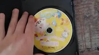Открытие DVD-диска Смешарики. 