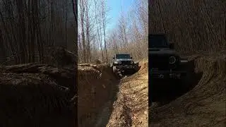 392 Flexing in the ruts #offroadconsulting #jeepoffroad #jeeptrails #jeep392 #offroad #aoaa