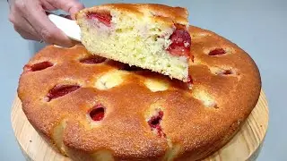 Quick, aromatic and very tasty pie without a mixer! With strawberries and lemon!