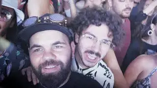 CU TECHES IN MOSHPIT LA SZIGET / SI-A PIERDUT TELEFONUL
