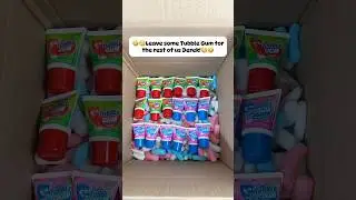 😳🤣Damn Derek… Leave some Tubble Gum for the rest of us!🤣😳 