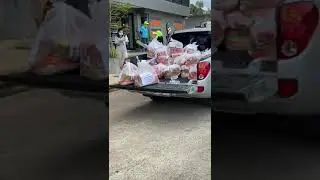Тайланд раздача продуктовых пакетов