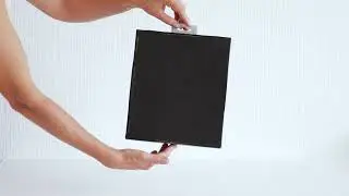 Самосборная коробка с откидной крышкой и евроотверстием