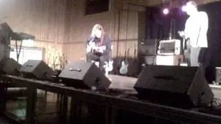 Mårten Eberhard sjunger på Vipans avslutning 2011