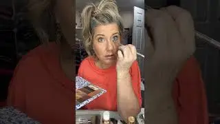 Let’s do some eyes with Seint eyeshadows!