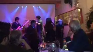 kiss me cover by ms anna leah javier of viva hot babes w/ d key 5 band