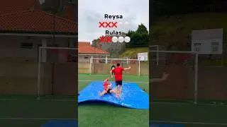 Reysa y Rulas en el reto más peligroso de fútbol resbaladizo