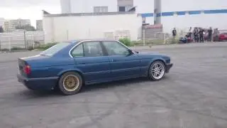 BMW E34 535i drift