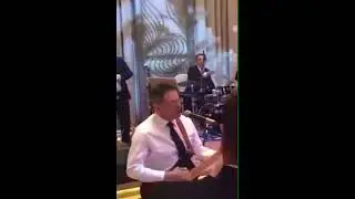 Head of Azerbaijanian intelligence sings at wedding party