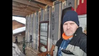 стройка своими руками - начинаю зашивать фасад дома для мамы