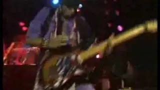 Little Steve Under the Gun