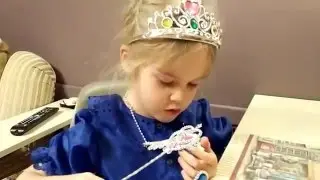 Мануфактура. Рисовая вермишель. Новые украшения! Manufactura. Arina tries rice noodles. New jewelry!
