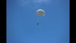 Учебно тренировочные прыжки с парашютом