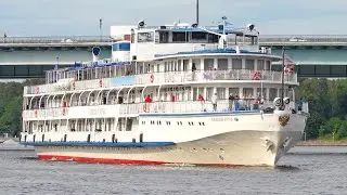 m/s Rus Rodnaya in Action