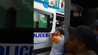 لحظات اجراج مرحوم جمال من سيارت الشرطة 👮