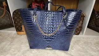 WHAT'S IN MY BAG AMAZON INSPIRED BRAHMIN TOTE BAG💙💙💙💙