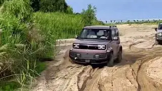 Cute Baojun Yep is not afraid going offroad