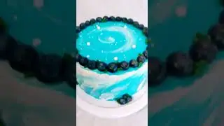 Торт для мамы с ягодами