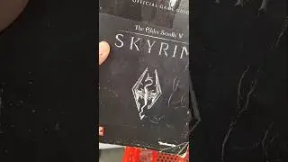 Skyrim game guide book 
