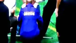 FAIL: Fotografo é Atingido por jogador de Futebol Americano!