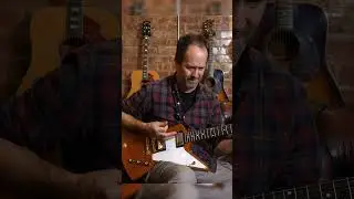 First time playing a Gibson Explorer 😂