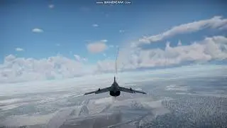 Хорошо когда клешни не только у тебя...