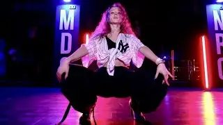ЛИЗА ХВОРОСТОВА // HIGH-HEELS // Smack That (feat Eminem) Akon