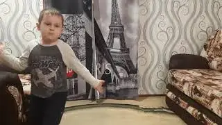 Мелкий зажигает