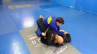 *  Leo Ramos BJJ - Triangle Choke Set Up & Back Control- BJJ