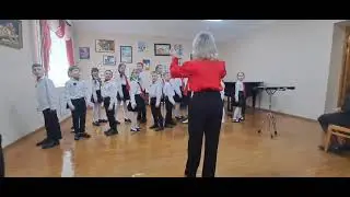 Выступление хора младших классов ДМШИ