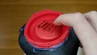 Большой ход пассивного излучателя - JBL charge 4 box