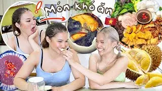 Bạn Gái Hungary Mê Mắm Tôm, Khóc Thét Khi Ăn Sầu Riêng, Hột Vịt Lộn | Kitti Thử Món Việt Nam Khó Ăn