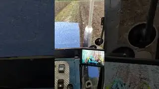 Пахота на самодельном тракторе.