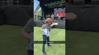 Insane mosh pit at HARDCORE metal concert