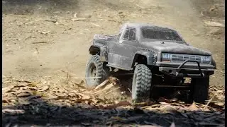 Exceed RC Rock Crawler RC Truck 1/10 MadVolt 4WD Electric Remote Control w/Waterproof Electronics