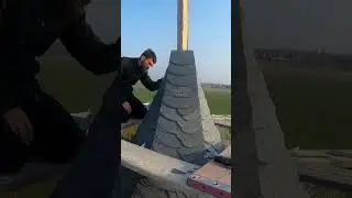 Рік будівництва, архітектор та виконавці. Ці таблички будуть вивчати наступні покоління. #anno #рік