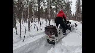 НА ОЗЕРО В ТАЙГУ. БЫТ В ЛЕСУ. ПРОБИВАЮ ДОРОГУ НА ЛАМБИНУ.