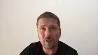 Анатолий Шарий - Девчонки  стране нужно молоко