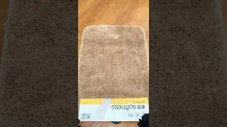 Keset kaki cukup menyerap air dan mengangkat debu di kaki