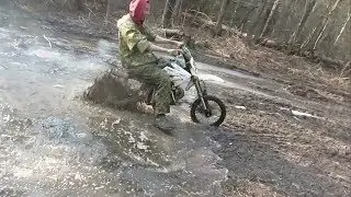 Mikelon 125 в грязи