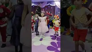 Танцы для детей-Утренник в саду