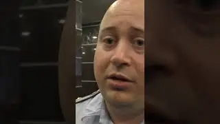 Уронил путинского полковника на улице / Сейчас наряды подъедут😆 #shorts #полковник #mrrissso