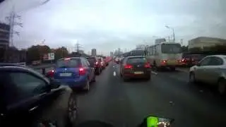 Чуть не сбил
