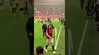 Mikel Arteta leaves Old Trafford in a downpour a happy man as Arsenal go back to the top of the Prem