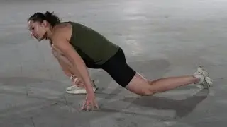 Best Skater stretches ( Do these before every skating workout! 🚨) | Sofia Prosvirnova coaching