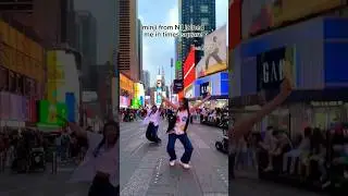 stranger joined me in times square #howsweet #kpop #newjeans #kpopinpublic